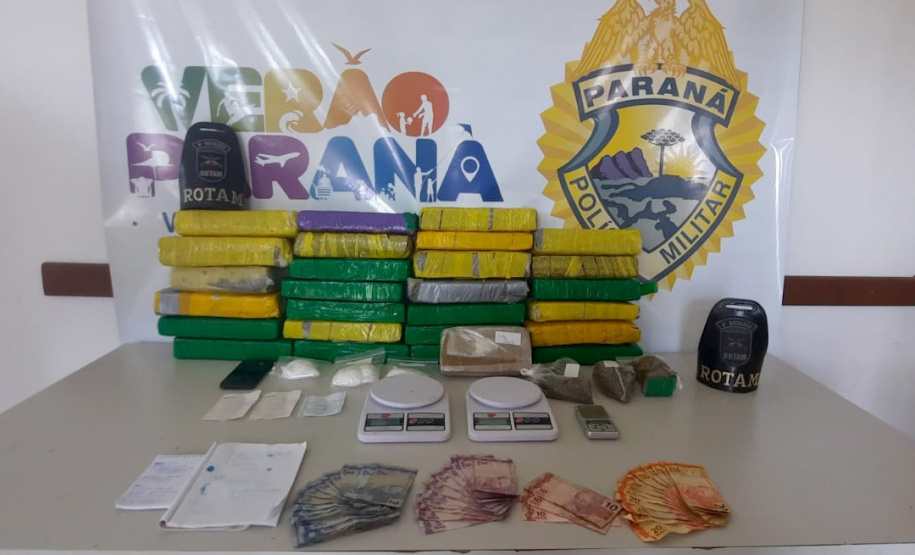 ROTAM da PM apreende mais de 23 quilos de drogas e encaminha homem envolvido com o tráfico em Guaratuba