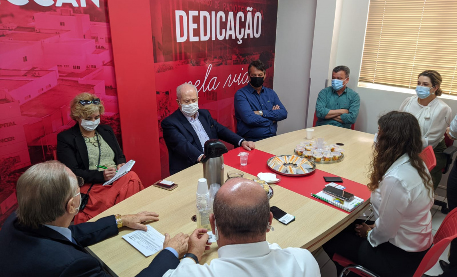 Direção do BRDE visita Hospital do Câncer de Cascavel que recebe R$ 558 mil em recursos