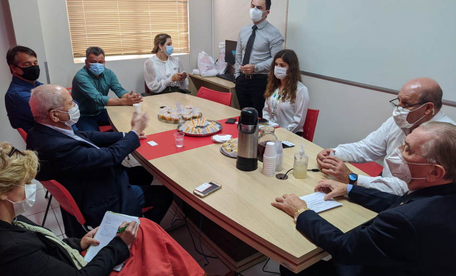 Direção do BRDE visita Hospital do Câncer de Cascavel que recebe R$ 558 mil em recursos