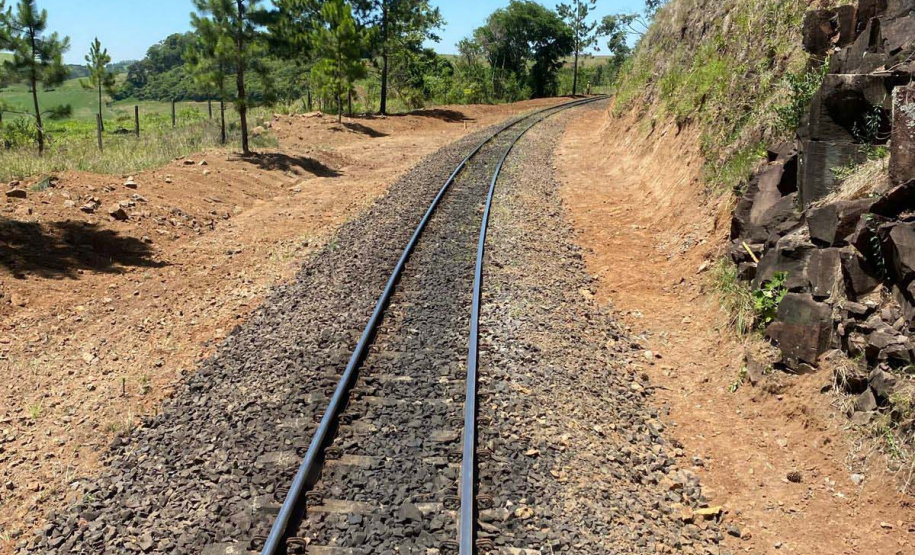 Com alta de 13% na movimentação em 2021, Ferroeste impulsiona economia do Paraná