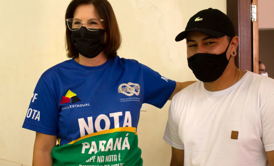 Aos 21 anos, morador de Lobato recebe o prêmio de R$ 1 milhão do Nota Paraná