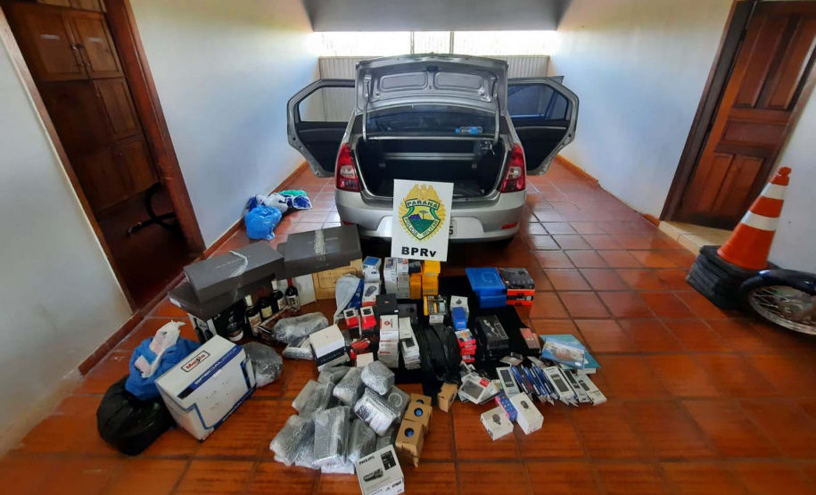 Em diferentes cidades, policiais rodoviários estaduais apreendem 200 quilos de maconha, porções de crack e equipamentos eletrônicos