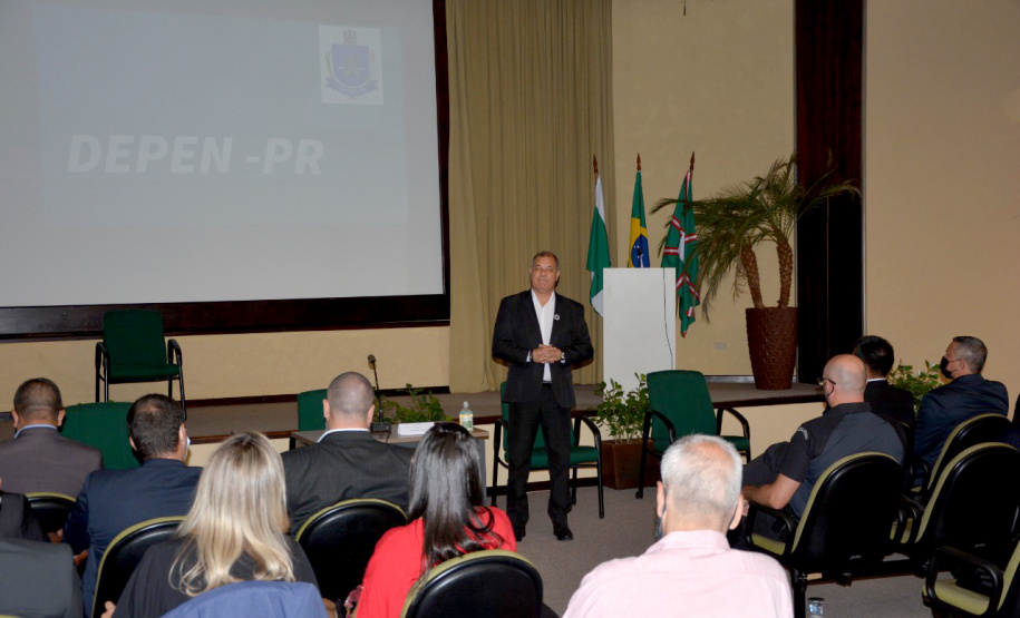 Deppen discute planejamento estratégico com gestores do sistema prisional