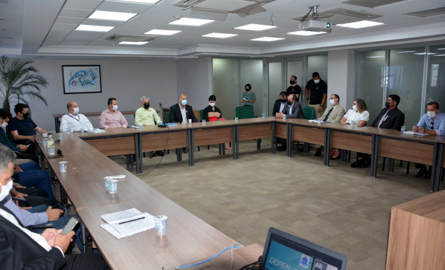 Deppen discute planejamento estratégico com gestores do sistema prisional