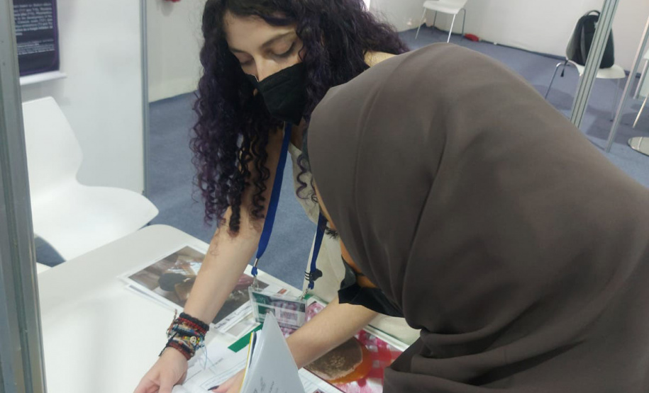 Aluna da rede estadual apresenta trabalho em feira de ciências de Dubai