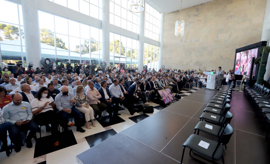 GOVERNADOR ANUNCIA PACOTE DE INVESTIMENTOS NOS MUNICÍPIOS PARA ÁREA DO MEIO AMBIENTE