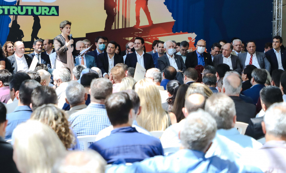 Prefeitos destacam o impacto de quase R$ 200 milhões na infraestrutura dos municípios