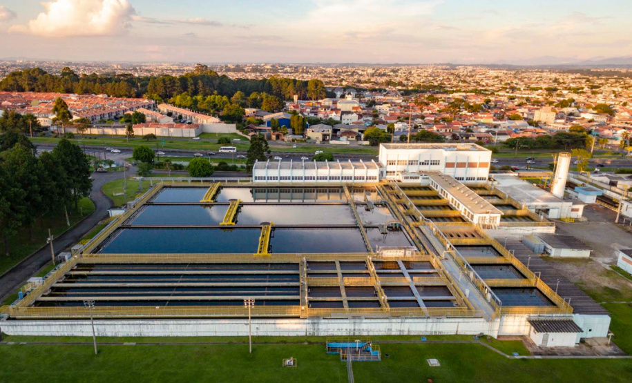 Estação de Tratamento de Água Iguaçu, a maior do estado