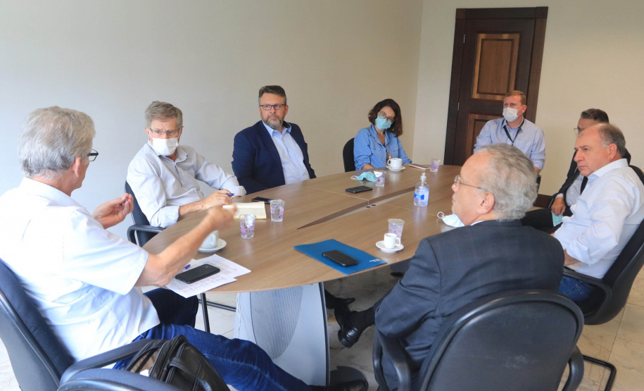 Reunião na Casa Civil analisa os impactos da guerra na Ucrânia - Curitiba, 10/03/2022
