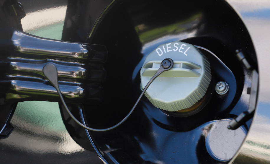 Estados aprovam valor fixo por litro do diesel e prorrogam congelamento do cálculo do ICMS da gasolina