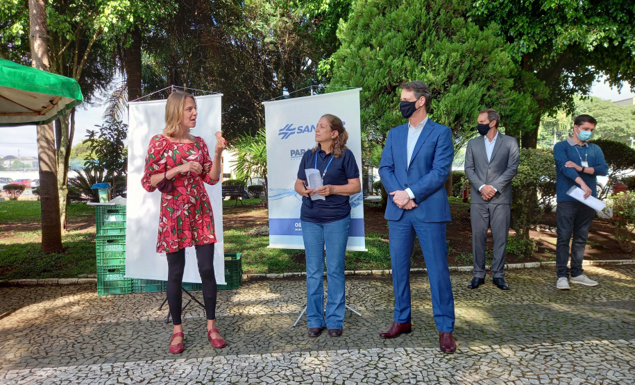Produtores do Miringuava fazem feirinha de orgânicos na sede da Sanepar