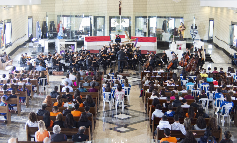 Concertos da Orquestra Sinfônica do Paraná reúne público em Colombo
