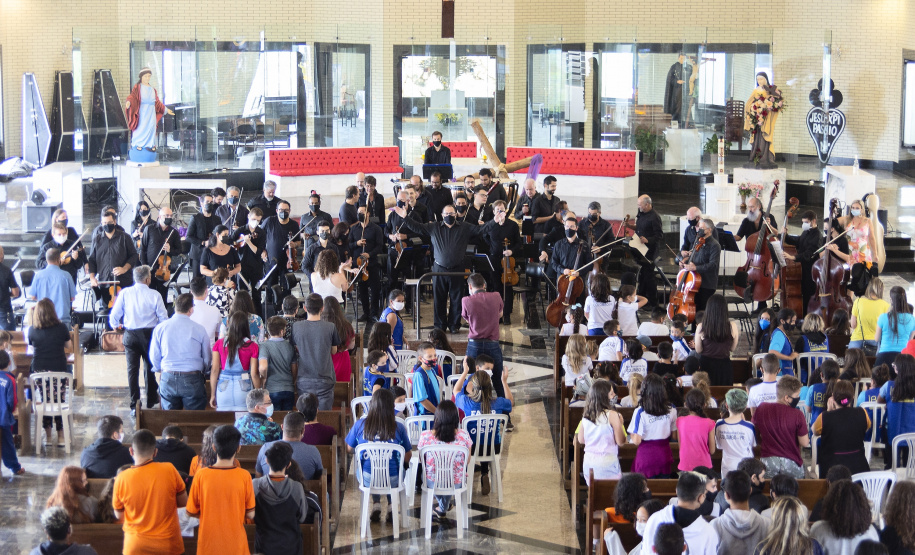 Concertos da Orquestra Sinfônica do Paraná reúne público em Colombo