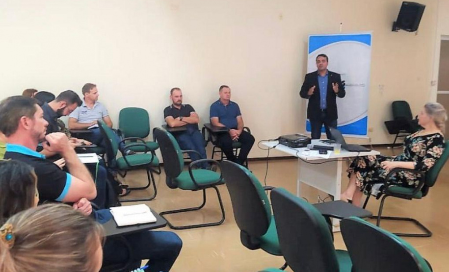 Região Oeste recebe orientações do Governo do Estado para atração de investimentos