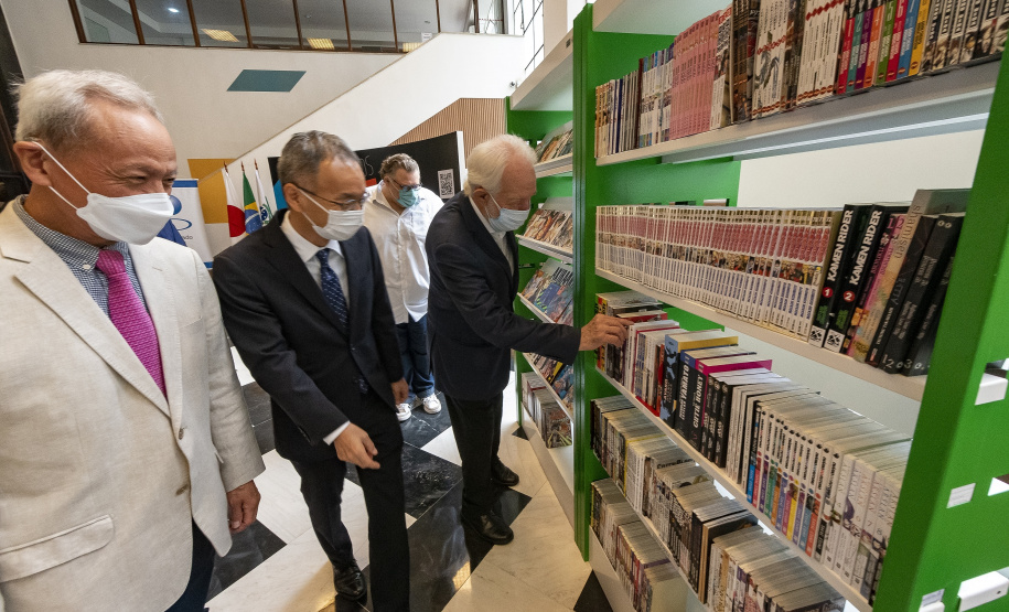 Doação de livros para biblioteca pública