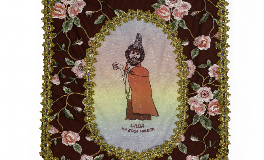 Performance premiada no 67º Salão Paranaense homenageia a travesti curitibana Gilda com cortejo carnavalesco