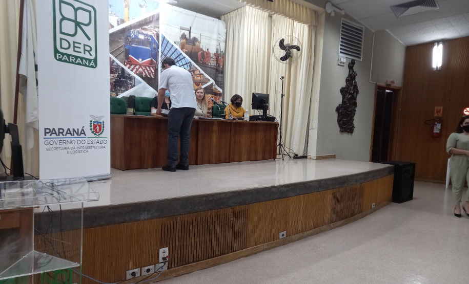 Sessão de abertura de envelopes de preços da nova passarela de Bandeirantes