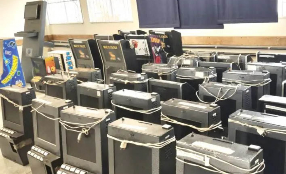 Máquinas caça-níqueis serão usadas em projetos educativos da UEL