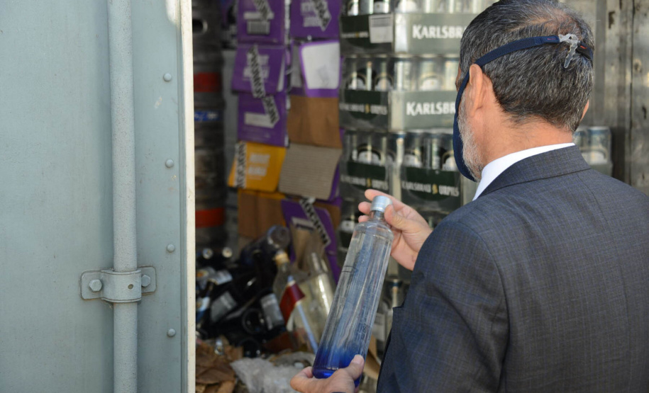 Unicentro e Novatec recebem nova carga de bebidas apreendidas pela Receita Federal