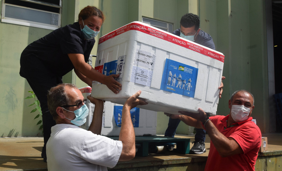 Mais 61 mil vacinas contra a Covid-19 para crianças chegam ao Estado nesta quinta