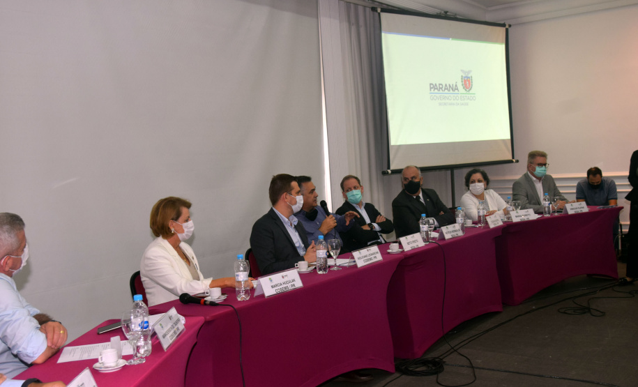 Em reunião da CIB, Estado e municípios acordam 2ª dose de reforço da população acima de 80 anos