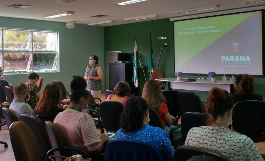 Sesa realiza 2º Encontro de Formação dos Tutores Regionais do PlanificaSUS Paraná