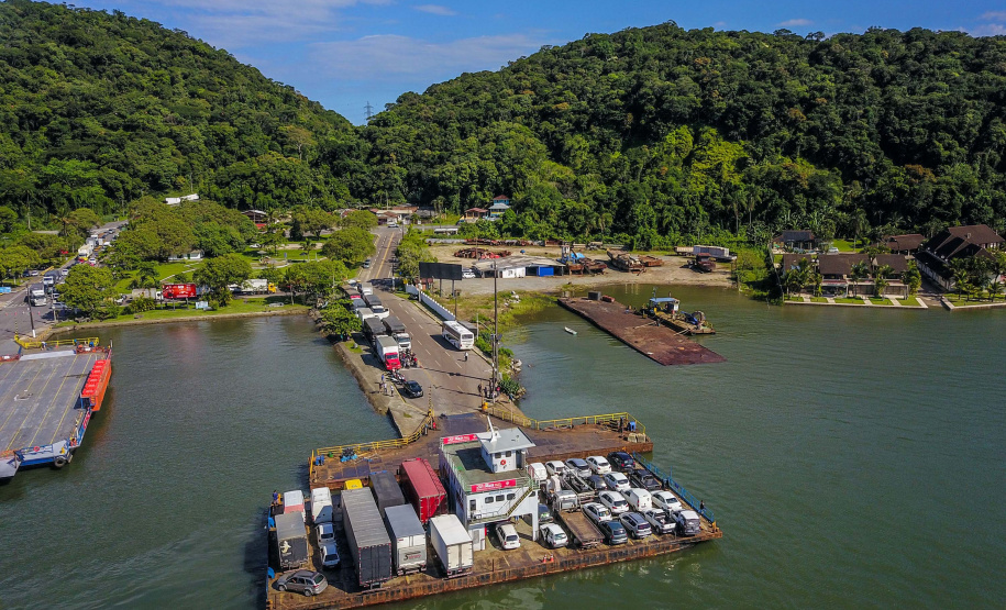 CGE fiscaliza serviço de travessia da Baía de Guaratuba, no Litoral