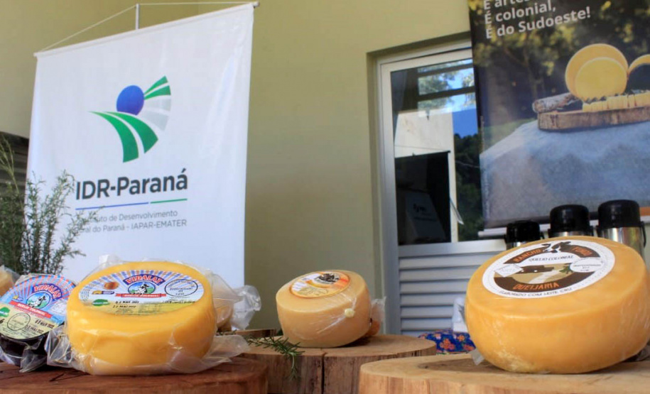 Rota do Queijo Paranaense lança mapa das queijarias e recebe agentes de viagens