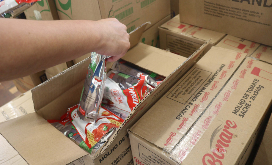 Governo realiza segunda entrega de alimentos não perecíveis para merenda escolar
