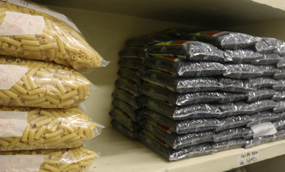 Governo realiza segunda entrega de alimentos não perecíveis para merenda escolar