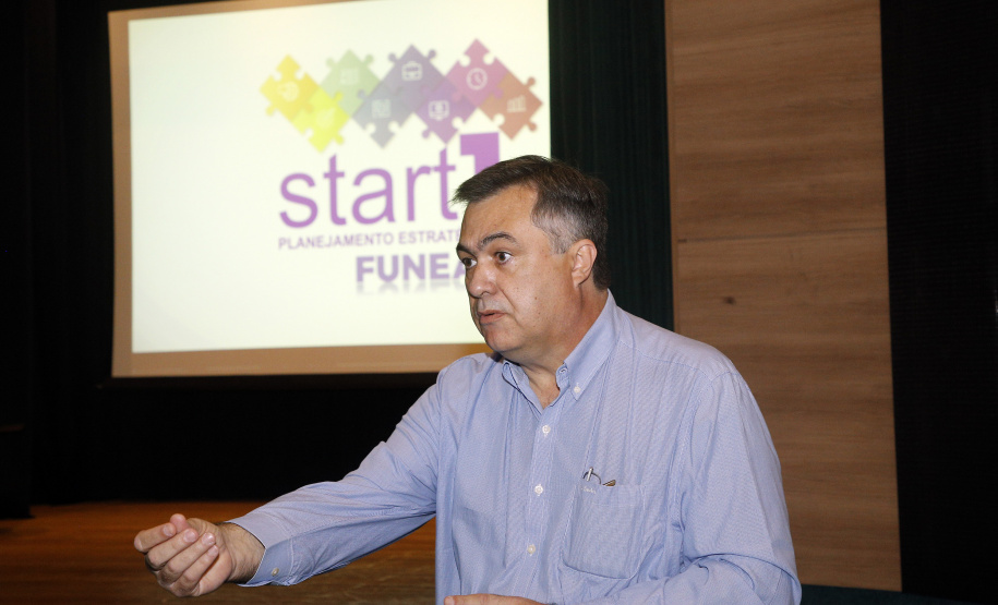 O secretário de Estado da Saúde, Beto Preto durante evento da  Fundação Estatal de Atenção em Saúde do Paraná (Funeas) -  Curitiba, 21/03/2022