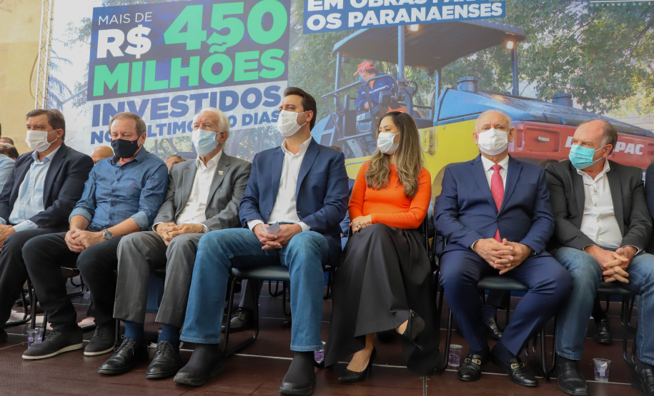 Governador Carlos Massa Ratinho Junior Libera 420 Milhoes para açoes de Desenvolvimento Urbano em quase 300 Municipios do Estado. Foto: Ari Dias/ AEN.