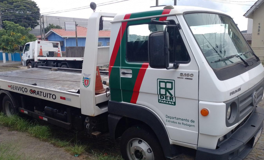 DER apresenta novos guinchos mecânicos -  Curitiba, 14/-3/2022