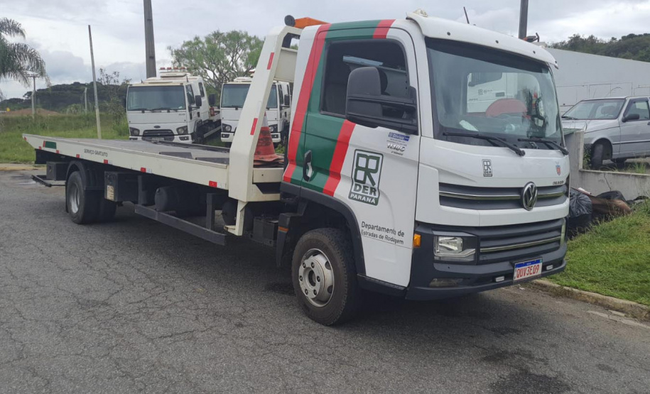 DER apresenta novos guinchos mecânicos -  Curitiba, 14/-3/2022