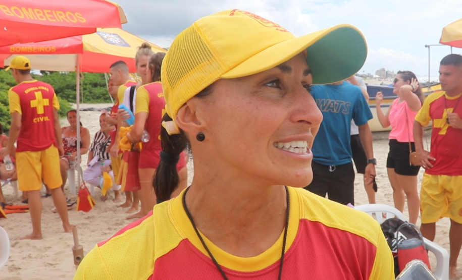 Corpo de Bombeiros forma 55 guarda-vidas civis voluntários no litoral - Matinhos, 03/03/2022