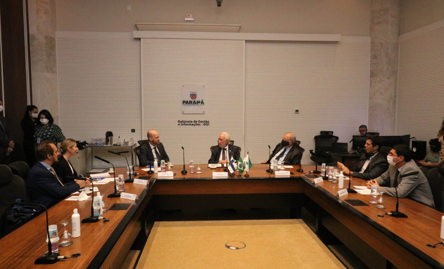 Paraná busca parceria com a Finlândia para modernizar educação