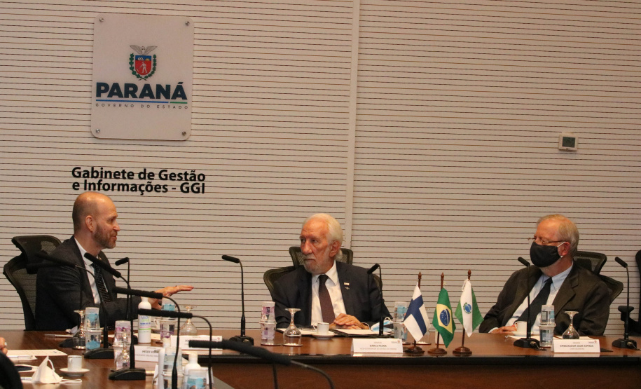 Paraná busca parceria com a Finlândia para modernizar educação