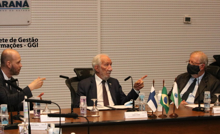 Paraná busca parceria com a Finlândia para modernizar educação