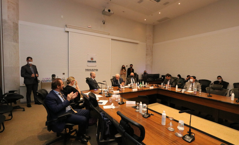 Paraná busca parceria com a Finlândia para modernizar educação