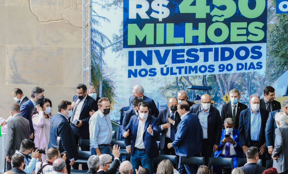 Governo investe mais de R$ 450 milhões em obras urbanas nos municípios do Paraná