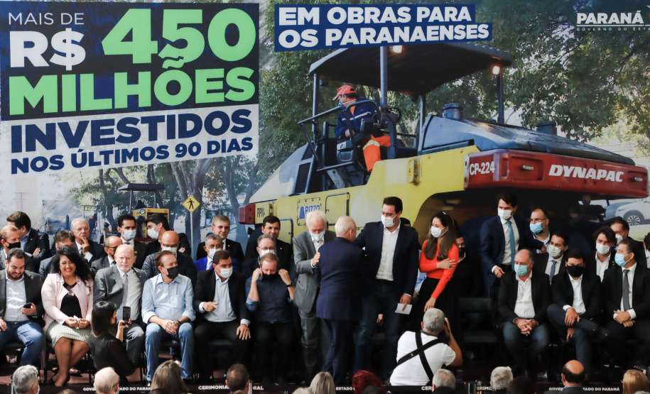 Governo investe mais de R$ 450 milhões em obras urbanas nos municípios do Paraná