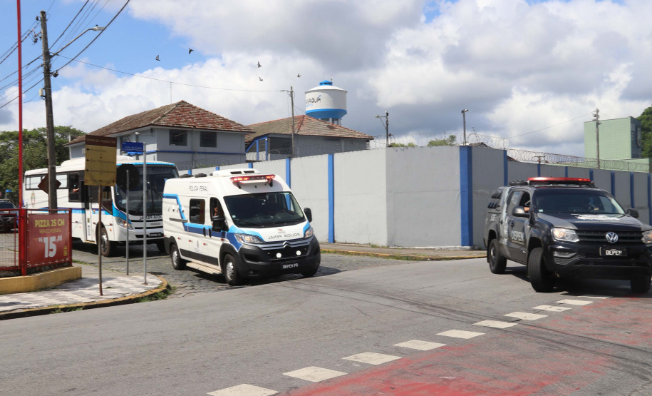 Deppen transfere 47 presos do Litoral à RMC para esvaziar cadeias públicas antes e depois do Carnaval