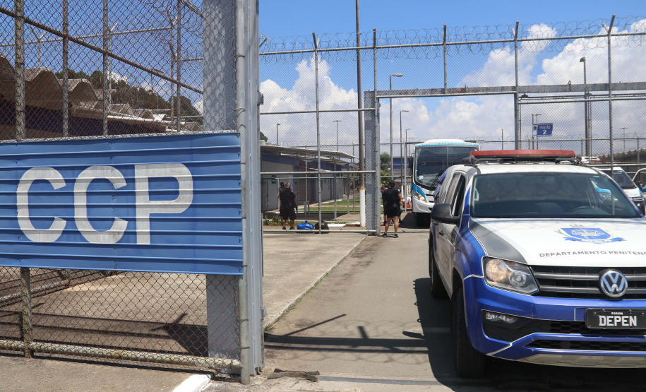 Deppen transfere 47 presos do Litoral à RMC para esvaziar cadeias públicas antes e depois do Carnaval
