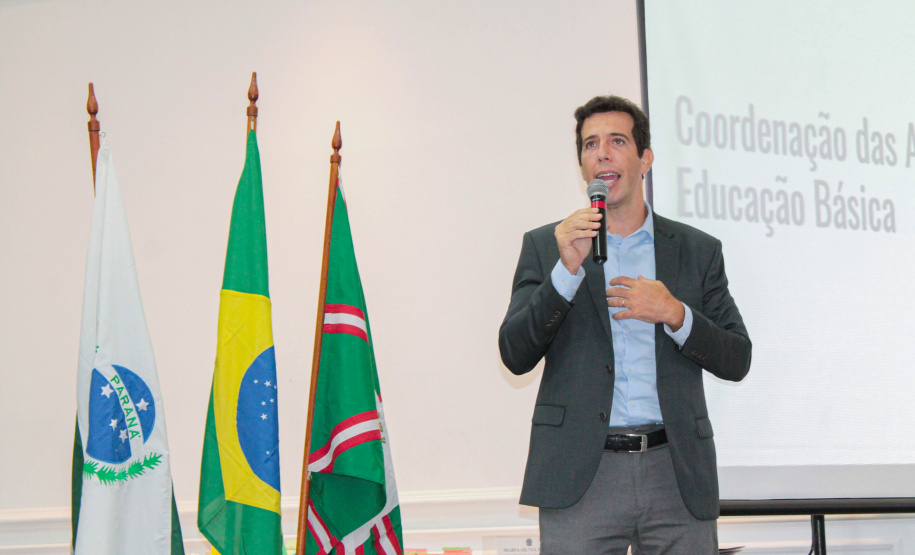 Secretário participa de encontro regional de coordenação das ações da educação básica do MEC