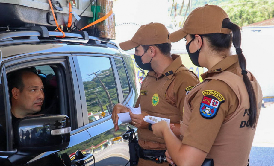 No Litoral, Polícia Militar faz segurança de mais de meio milhão de pessoas e encaminha 163 durante o Carnaval