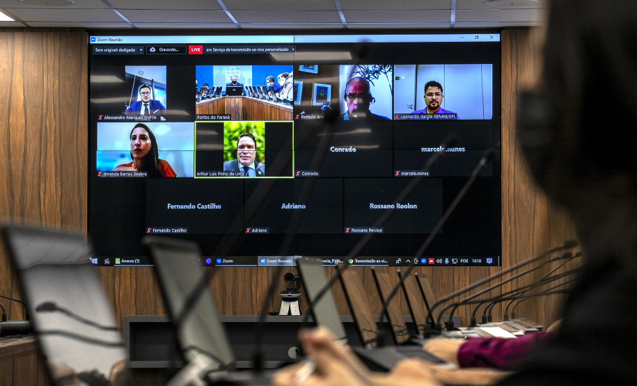 Audiência debate área de granéis sólidos vegetais no Porto de Paranaguá