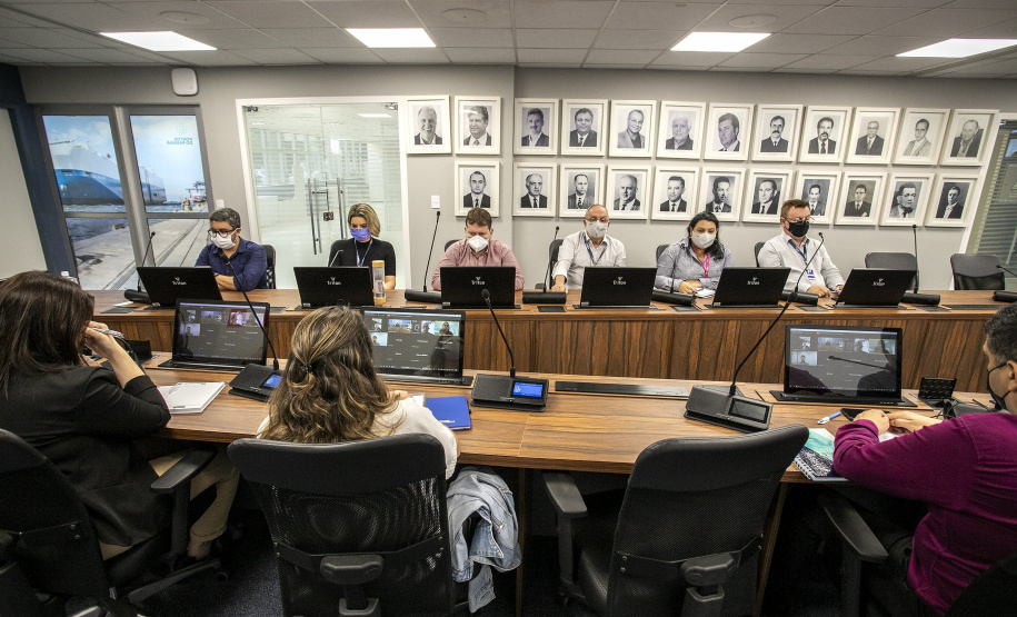 Audiência debate área de granéis sólidos vegetais no Porto de Paranaguá