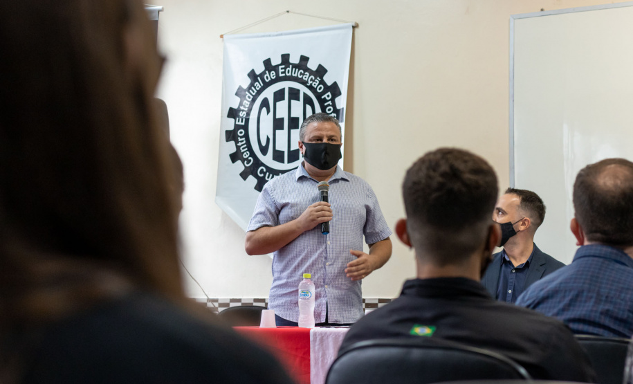 Estado inicia projeto de Postos Avançados da Agência do Trabalhador em colégios estaduais