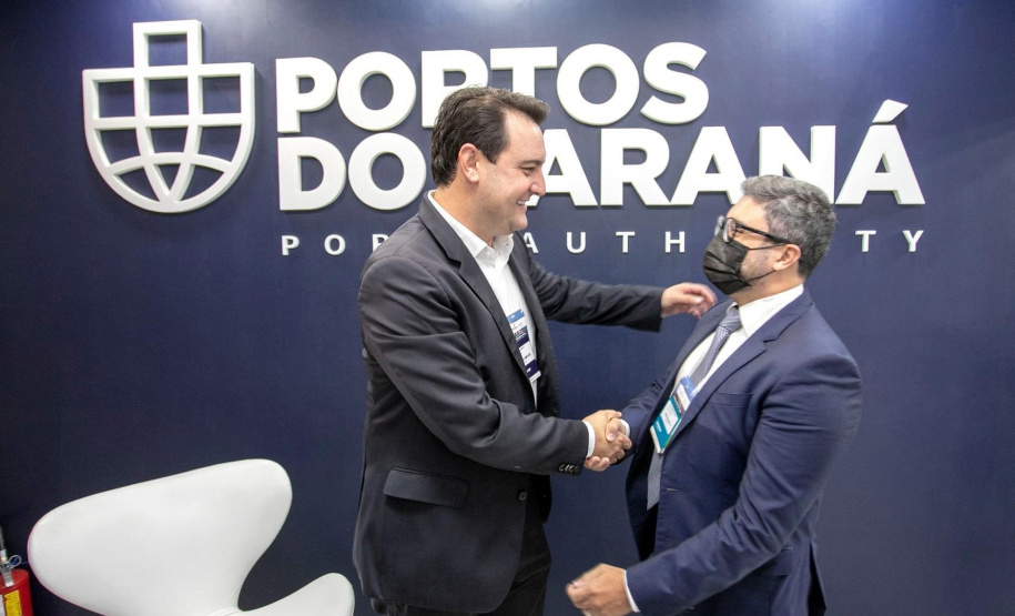 Participação da Portos do Paraná em feira internacional gera oportunidades de negócio