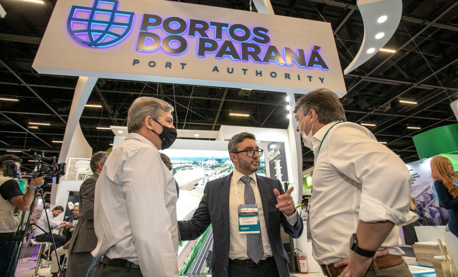 Participação da Portos do Paraná em feira internacional gera oportunidades de negócio